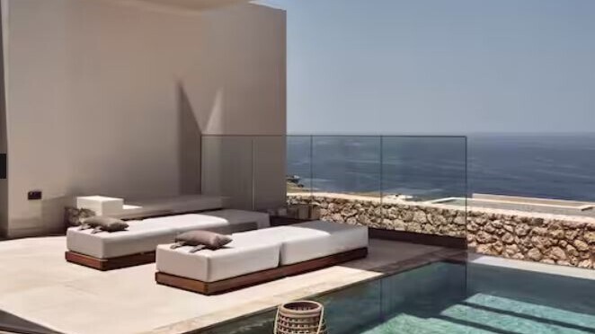 Elite Suite Sea View with Infinity Private Pool 